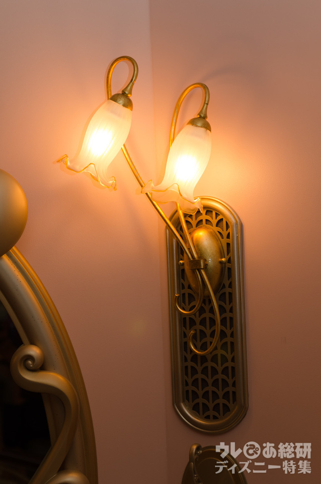 「ビビディ・バビディ・ブティック」サロン内|東京ディズニーランド ワールドバザール