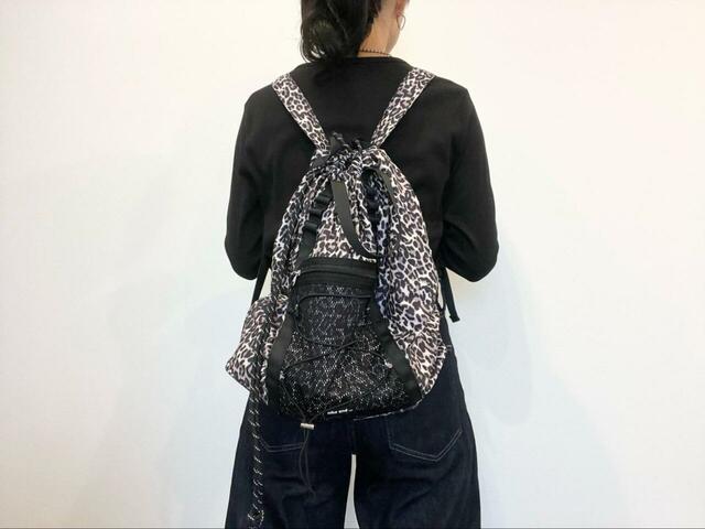 【niko and... オリジナルメッシュ2WAYナップサック】シンプルコーデも一気にこなれ感アップ！