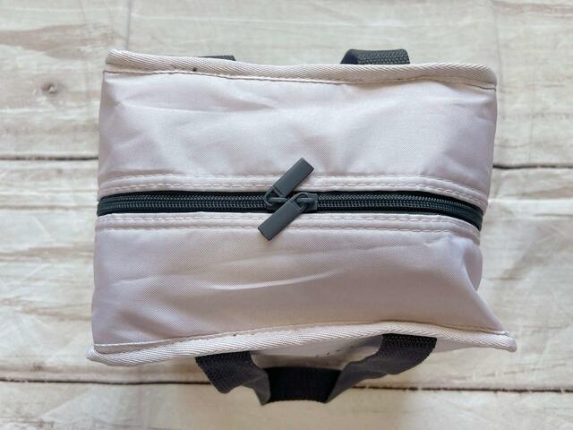 ファスナーもしっかり閉まります