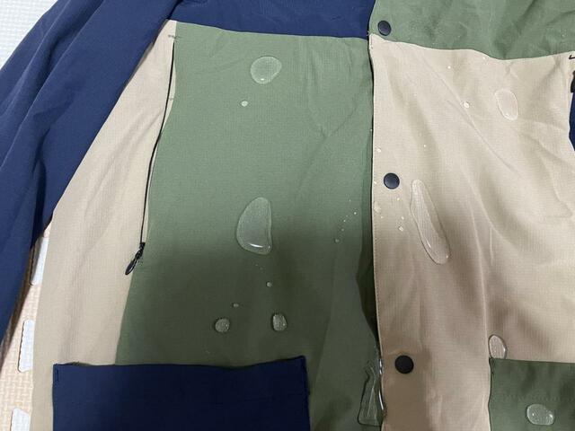 【ワークマン　耐久撥水トラベルシェルカーディガン】驚きの撥水力で雨の日も安心！