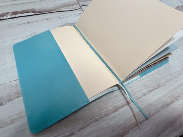 しおりつきなのもうれしいポイント!