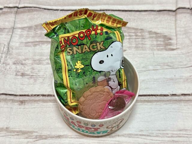 スナック菓子10g×1袋、焼菓子5g×1個、準チョコレート3g×1個