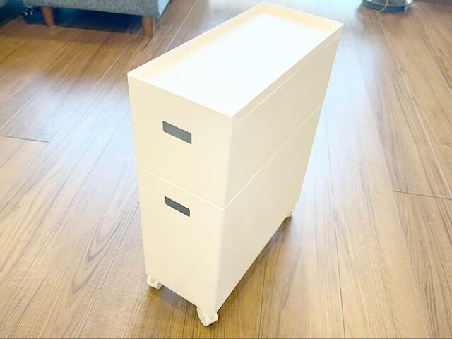 【山崎実業 tower 蓋付き収納ボックスワゴン】本体約W15.5×D35×H31.7cm（キャスター含む）、追加ボックス約W15×D35×H13.2cm。容量は合わせて約18Lです