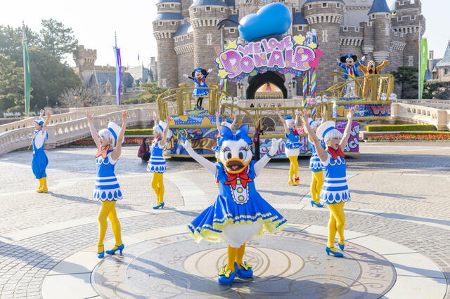 「クワッキーセレブレーション★ ドナルド・ザ・レジェンド!」のようす【「ディズニー・パルパルーザ“ドナルドのクワッキー・ダック!ダック!ダックシティ!”」】