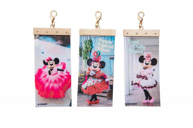 トートバッグ 4,200円｜(バッグ)縦約33×横約46×マチ約12cm、チャーム3個付き(表裏6絵柄)