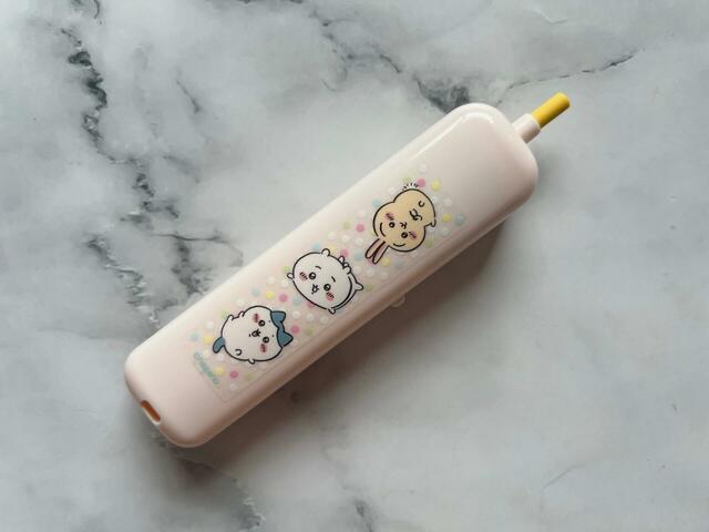 うさぎのイメージカラーのイエローの消しゴムもついてきます