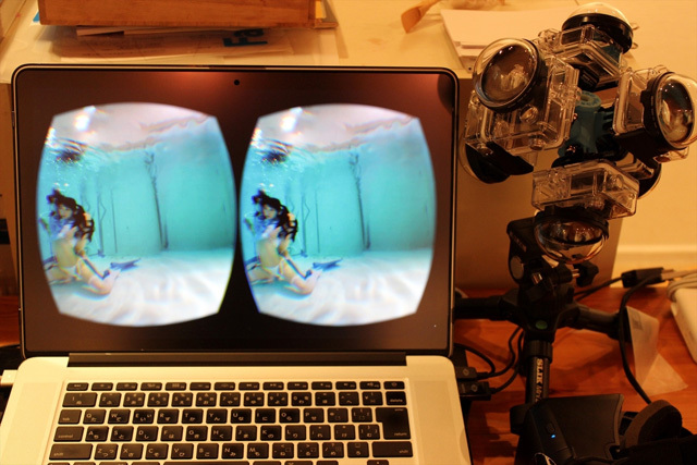 “水中×ニーソ”2人の女の子で2倍かわいい！