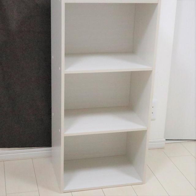 【アイリスオーヤマ　CBボックス CX-3】棚板まですべてネジ留めなので頑丈な印象