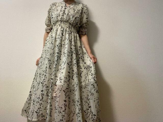 【DHOLICカシュクール花柄ワンピース】ウエストと袖の絞りが可愛い！