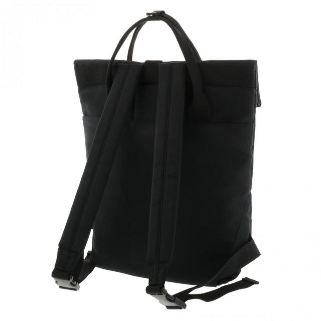 リュックサック 4200円｜幅約40×高さ約43×マチ約16cm｜東京ディズニーリゾート・アプリ、プラネットM