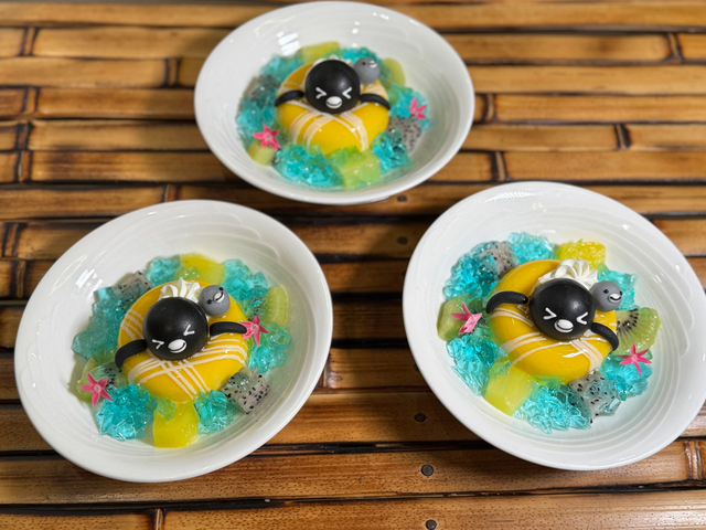Suicaのペンギン 浮輪スイーツ【Suicaのペンギン 夏祭り サマービュッフェ】