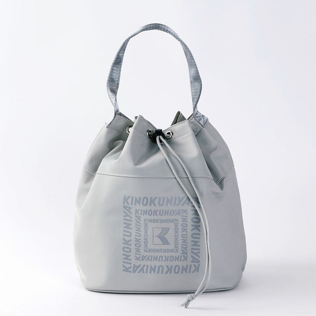 【紀ノ国屋「綿ボンディング保冷巾着バッグ」ライトグレー】生地に中綿をボンディング（貼り合わせ）することで実現した、ふんわりとしたボリューム感が特徴♪