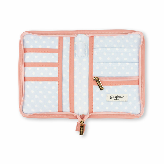 パスポートケース　Lace Sprigs　キャスキッドソンらしい色合い