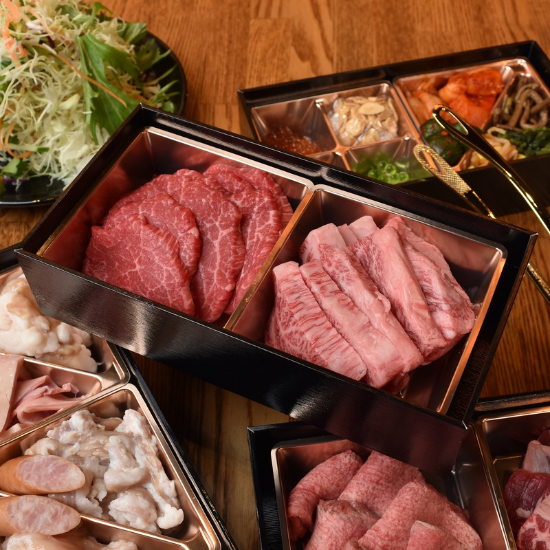 お取り寄せ】絶品の「近江牛」が楽しめる“おうち焼肉セット”！ サラダやキムチも付いて、後は焼くだけ♪ - うまい肉