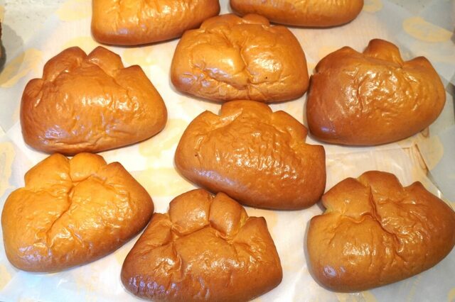 【GODIVA Bakery ゴディパン 本店】「カカオフルーツのクリームパン」378円