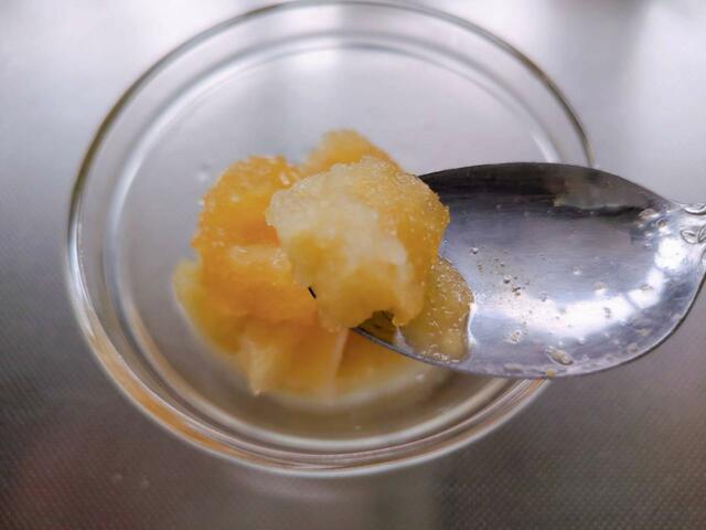 【シャトレーゼ 山梨県産白桃Mixのスムージー】冷凍庫で凍らせてモミモミするだけの簡単スイーツ