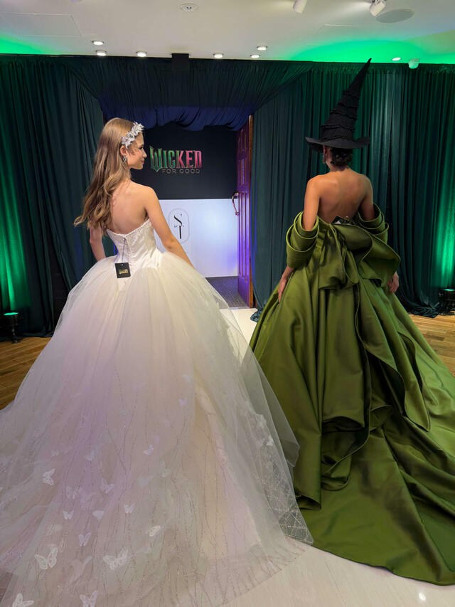 【クラウディア】『ウィキッド』新作ウェディングドレス