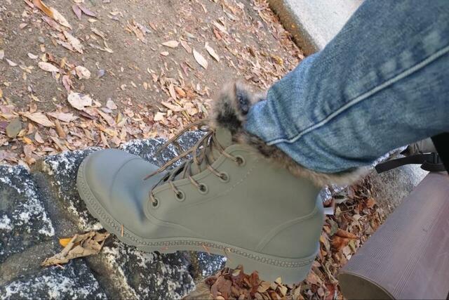 【ワークマン 防寒防水サファリシューズ】アッパーはよく曲がり、オフロードもスムーズに歩けます！