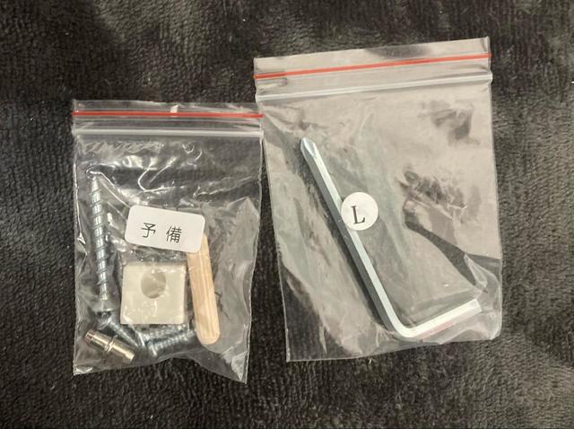 【ニトリ「マルチラック Sユーティー（D54 スリム）」】必要な工具は揃っています