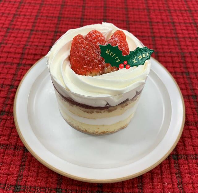 苺の贅沢ショートケーキ 価格：本体498円【イオンのクリスマススイーツ】