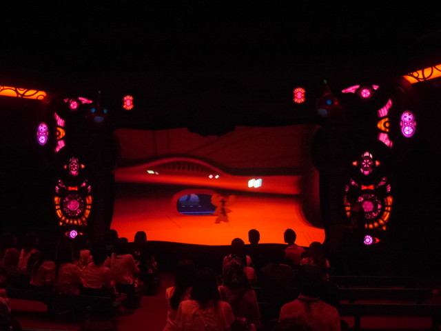 東京ディズニーランド 新アトラクション「スティッチ・エンカウンター」 	