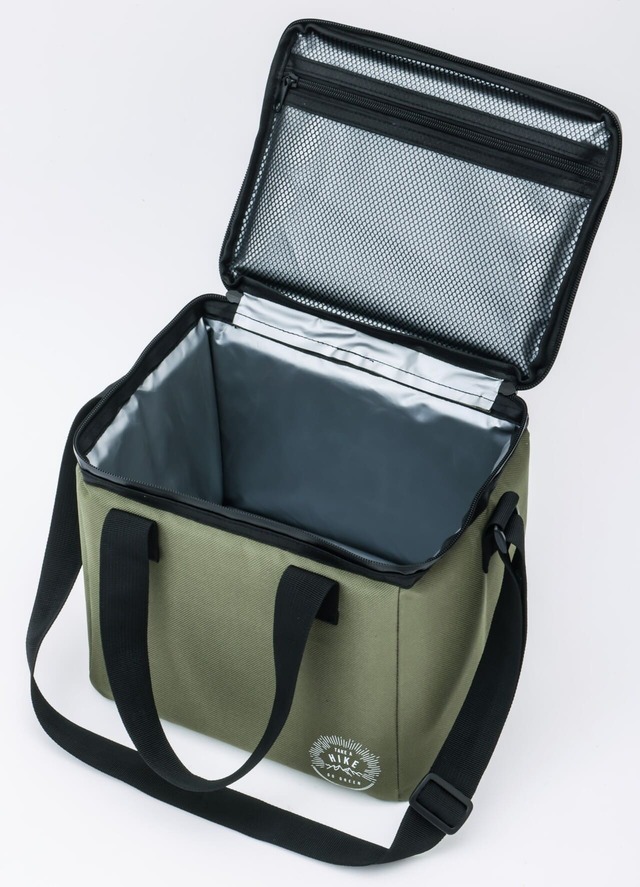 【宝島社】大容量の保冷バッグ