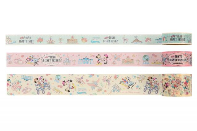 マスキングテープセット 1,000円|東京ディズニーリゾート「花咲き誇るパークを満喫するミッキーたちが描かれたグッズ」|販売店舗:東京ディズニーランド「ホームストア」、東京ディズニーシー「ヴィラ・ドナルド・ホームショップ」|発売日:2024年4月25日(木)