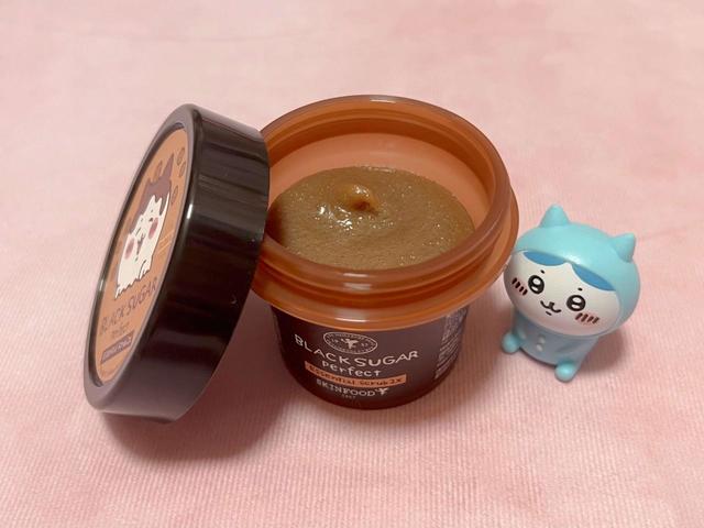 【SKIN FOOD(スキンフード)】ハチワレは定番のブラックシュガーです