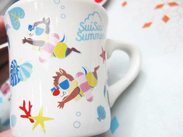 パッションフルーツ・パイナップルゼリー&バニラムース 550円、スーベニアカップ付き プラス 550円