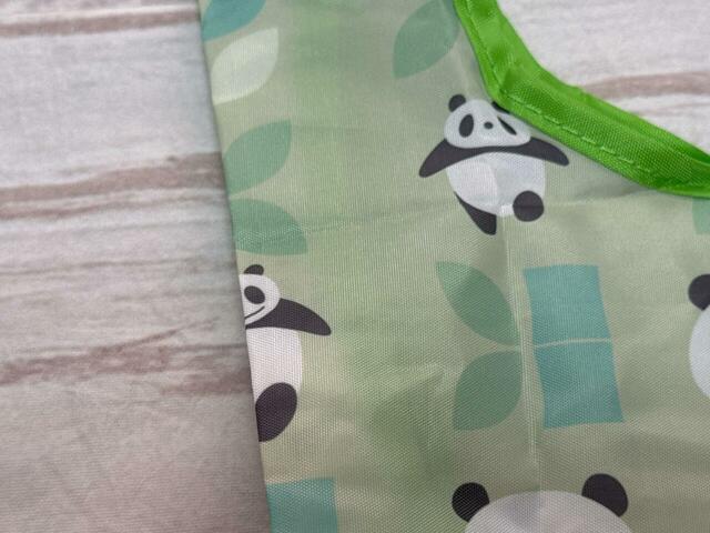 素材はポリエステル。しっかりとした生地がうれしいポイント！