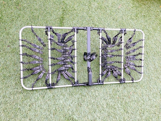 【ニトリ 洗濯らくらく 多機能 角ハンガー】軽くてサビにくいアルミフレーム製。重さは約910gです