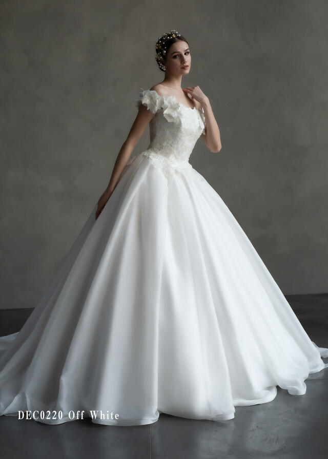 クラウディア「Clef a decor-クレアデコール」新作ウェディングドレス