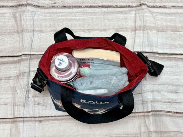 【カルディ いぬの日おさんぽバッグ/オリジナル バッグ】すべて問題なく収納できました!