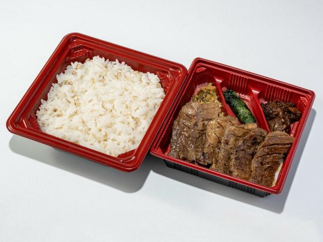 「​​​【3位】牛たん弁当柚子胡椒味」＜価格：2,230円（税込）＞【夏の旅を彩るお弁当選びの参考にどうぞ！「東京駅限定弁当 2026 売上ランキング TOP10」をご紹介！】