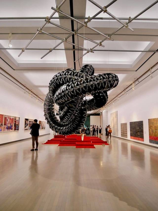 キム・ユンチョル《クロマ》2020年