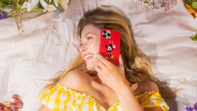 MAISON de SABRÉ（メゾン・ ド・サブレ）「ミッキー&フレンズスマホケース」