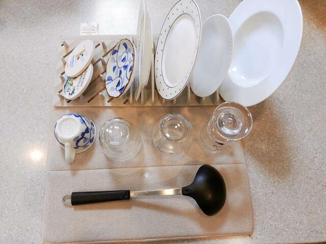 マットとセットで使えば、お皿、コップもたっぷり置ける