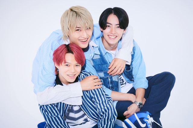 SUPER★DRAGON（左から志村玲於、飯島颯、松村和哉）撮影：奥田耕平