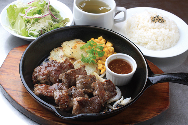 ランチ元祖サイコロ150g（ライス・サラダ・味噌スープ付）1,260円｜Big chef サンシャイン店