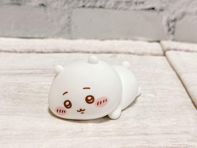 もちもちした頬がかわいすぎるポージング