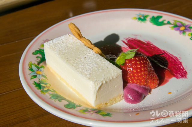 レアチーズムースケーキ｜カフェ・ポルトフィーノ｜東京ディズニーシー15周年“ザ・イヤー・オブ・ウィッシュ”グランドフィナーレ