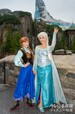 東京ディズニーシー「ファンタジースプリングス」内「フローズンキングダム」アナとエルサとのグリーティング