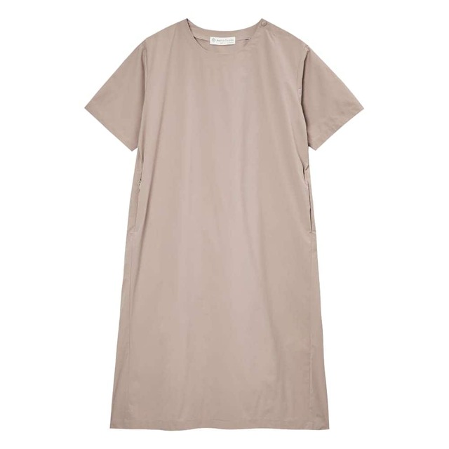 【ワークマンのワンピース人気ランキング 3位】「レディースエアロクラスターガーデニングワンピース」1,900円(税込)