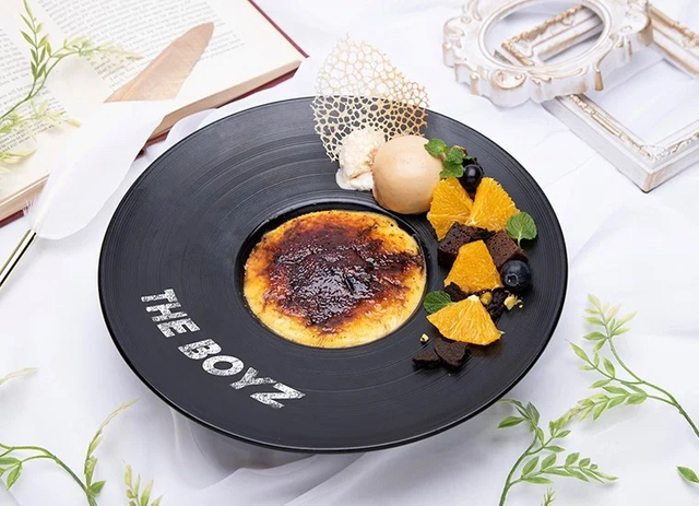 【THE B(ドビ) CAFE】C.B.P（クレームブリュレ風パフェ）