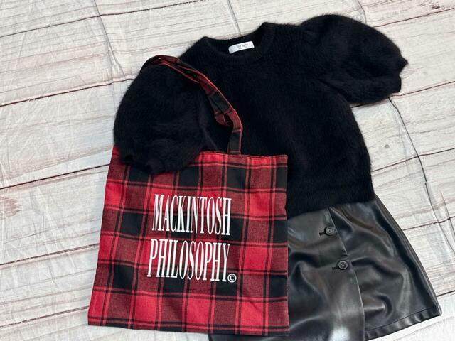 オールブラックコーデのアクセントに♪