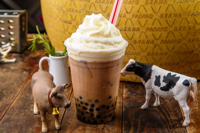 黒糖タピオカドリンクwithふわふわマスカルポーネチーズ