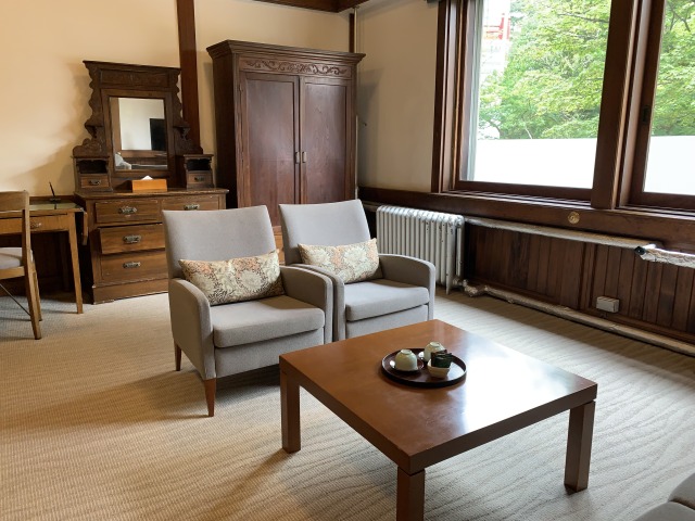 新型特急の雰囲気と雰囲気が似ている客室