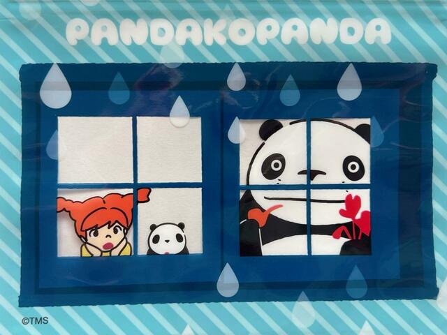 背面がクリアなので、窓から外を眺めている様子がしっかり再現されています！