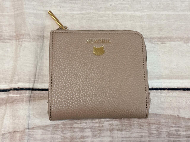 レディース　スクエアサイフ（フェリシモNEKOBU）／税込1,639円