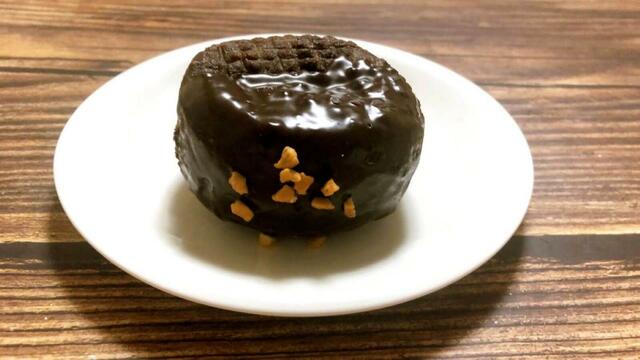 ストラスブール日本橋大通り店限定「生ドーナツ」チョコ：357円（税込）